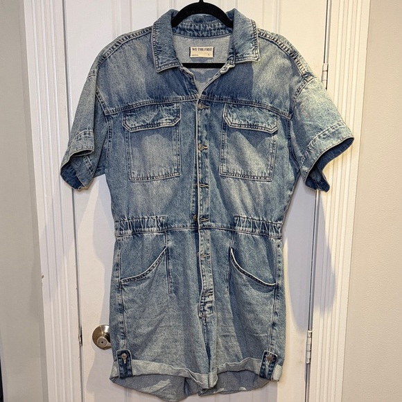 Free People Marci Denim Cuffed Short Romper in Large - Picture 2 of 5